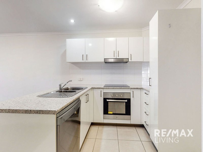 Photo - 28/48-50 Lee Street, Caboolture QLD 4510 - Image 3