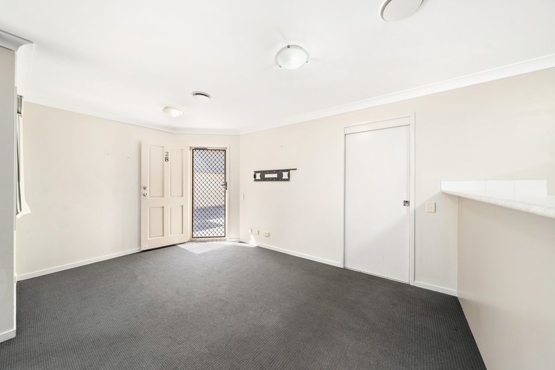 Photo - 28/48-54 Fleet Drive, Kippa-Ring QLD 4021 - Image 5