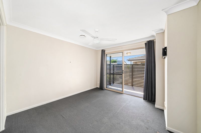 Photo - 28/48-54 Fleet Drive, Kippa-Ring QLD 4021 - Image 7