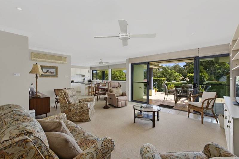 Photo - 2/85-89 Willoughby Road, Terrigal NSW 2260 - Image 3