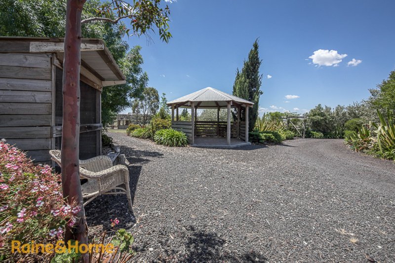 Photo - 285 Glencoe Drive, Diggers Rest VIC 3427 - Image 22