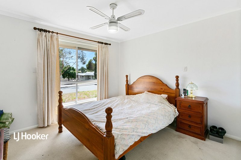 Photo - 285 Grenfell Road, Redwood Park SA 5097 - Image 4