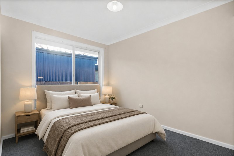 Photo - 2/85 Koona Street, Albion Park Rail NSW 2527 - Image 4