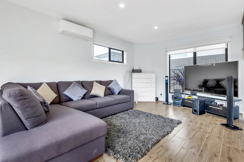 Photo - 2/85 Lahinch Street, Broadmeadows VIC 3047 - Image 2