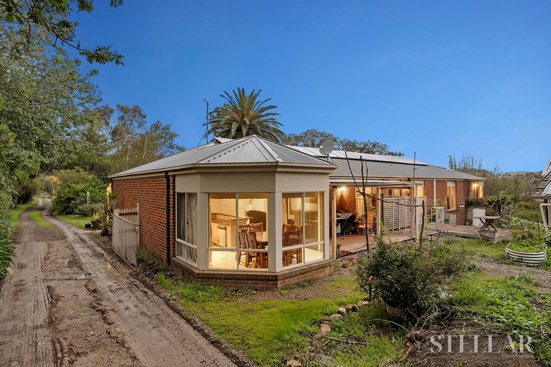 Photo - 285 Pakenham Road, Pakenham VIC 3810 - Image 2