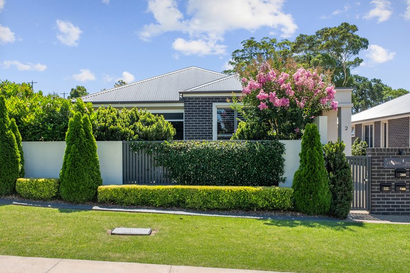 Photo - 2/85 Ramsay Street, Centenary Heights QLD 4350 - Image 1