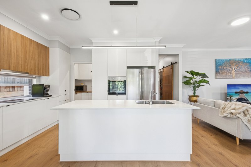 Photo - 2/85 Ramsay Street, Centenary Heights QLD 4350 - Image 4