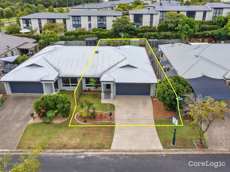 Photo - 2/85 Victoria Drive, Pacific Pines QLD 4211 - Image 1