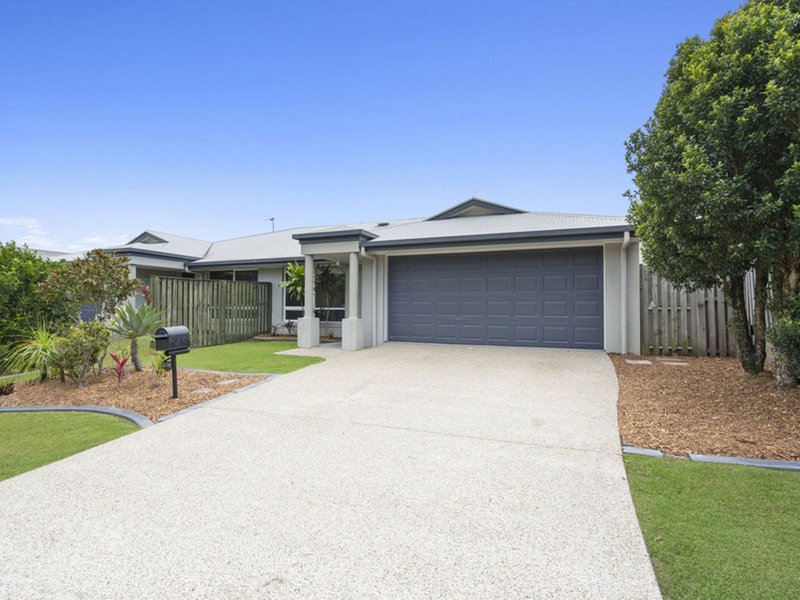 Photo - 2/85 Victoria Drive, Pacific Pines QLD 4211 - Image 2