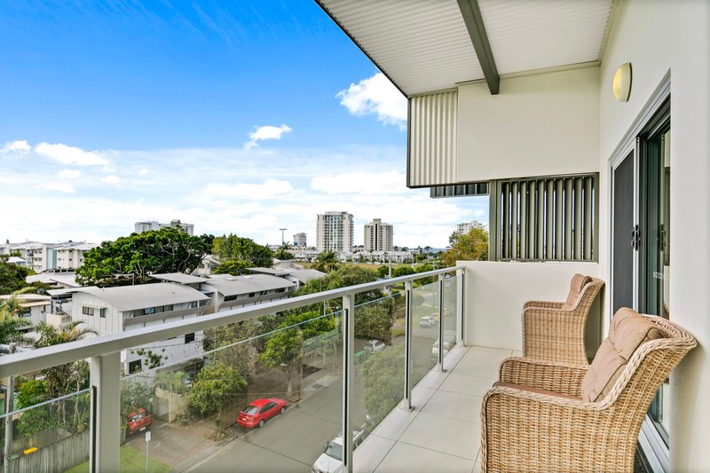 Photo - 28/57 Kingsford Smith Parade, Maroochydore QLD 4558 - Image 5