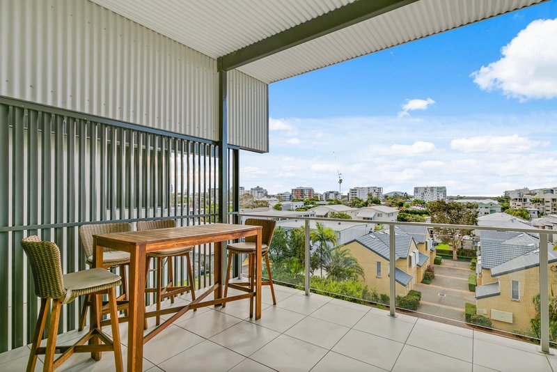 Photo - 28/57 Kingsford Smith Parade, Maroochydore QLD 4558 - Image 6