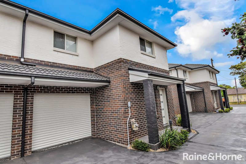 Photo - 2/86 Brisbane Street, Oxley Park NSW 2760 - Image 1