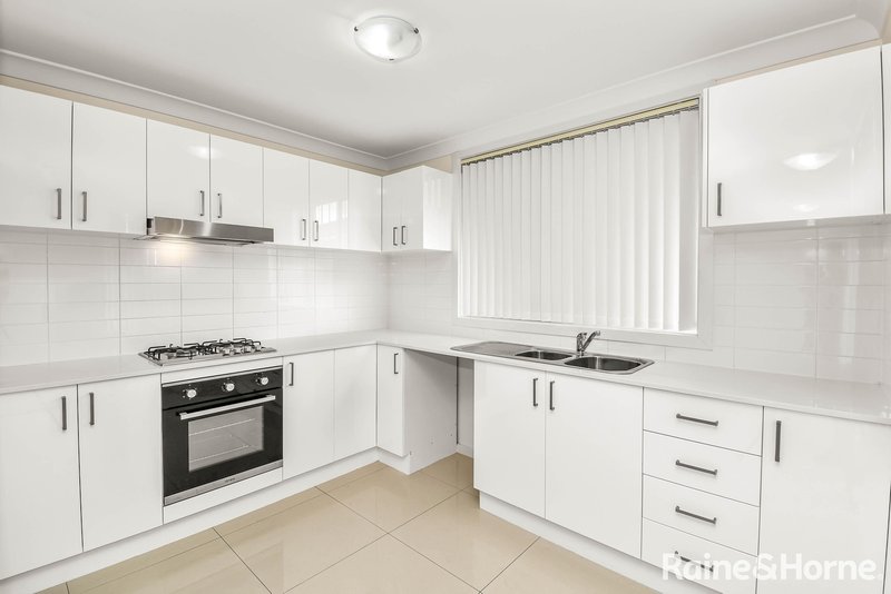 Photo - 2/86 Brisbane Street, Oxley Park NSW 2760 - Image 3