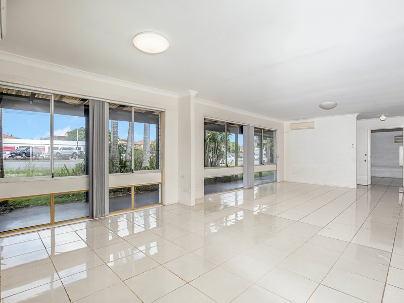 Photo - 286 Ferry Road, Southport QLD 4215 - Image 5