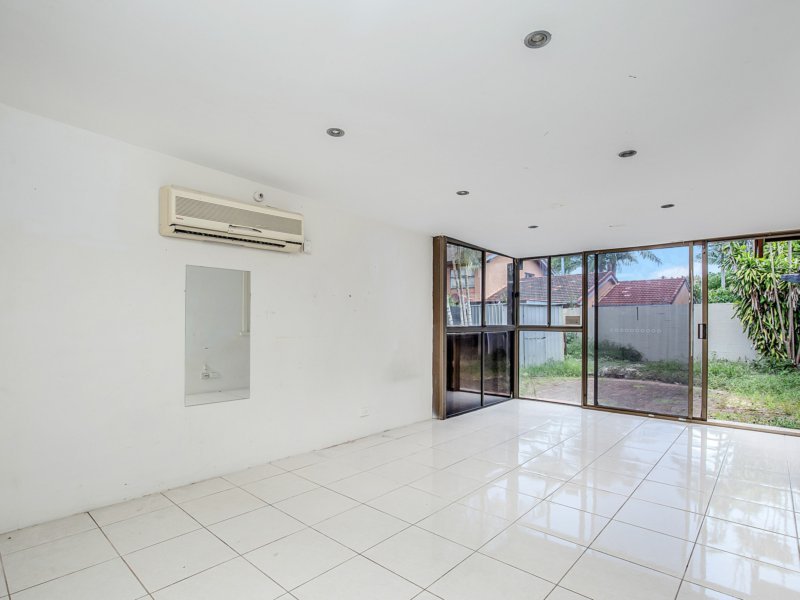 Photo - 286 Ferry Road, Southport QLD 4215 - Image 7