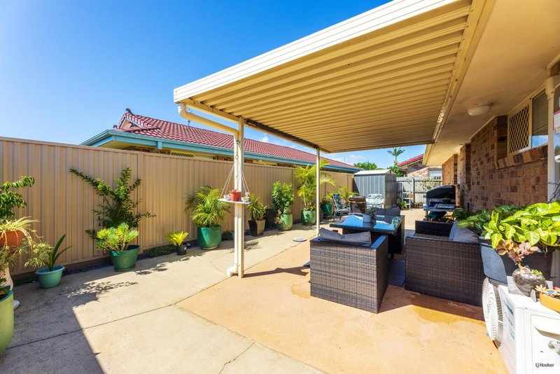 Photo - 2/86 Honeymyrtle Drive, Banora Point NSW 2486 - Image 11