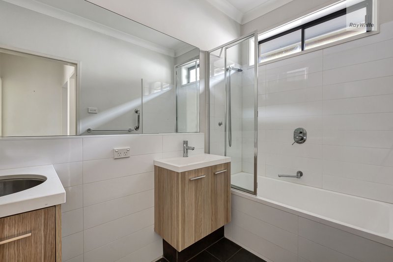 Photo - 2/86 Pearson Street, Brunswick West VIC 3055 - Image 5