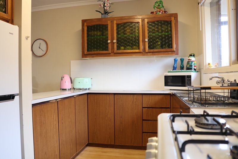 Photo - 2/86 Settlement Road, Belmont VIC 3216 - Image 3