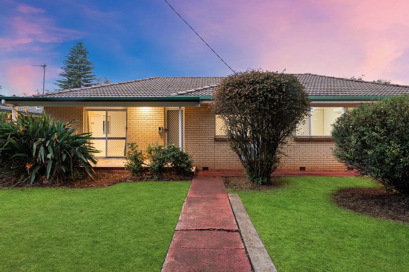 Photo - 286 West Street, Kearneys Spring QLD 4350 - Image 1