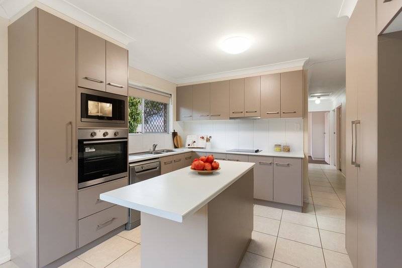 Photo - 286 West Street, Kearneys Spring QLD 4350 - Image 3