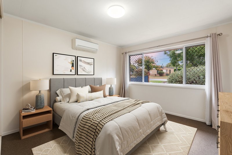 Photo - 286 West Street, Kearneys Spring QLD 4350 - Image 4
