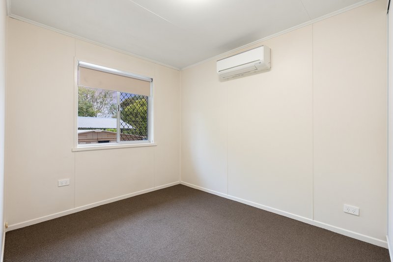 Photo - 286 West Street, Kearneys Spring QLD 4350 - Image 6