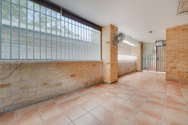 Photo - 2/87-89 Meredith Street, Bankstown NSW 2200 - Image 7