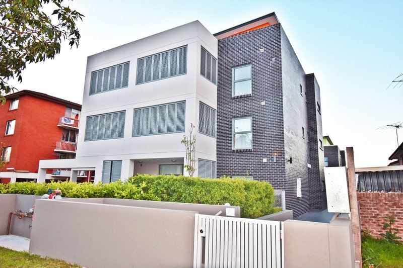 2/87 Hughes Street, Cabramatta NSW 2166