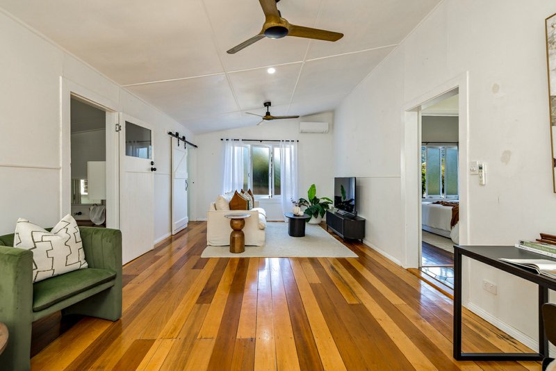 Photo - 287 Kamerunga Road, Freshwater QLD 4870 - Image 1