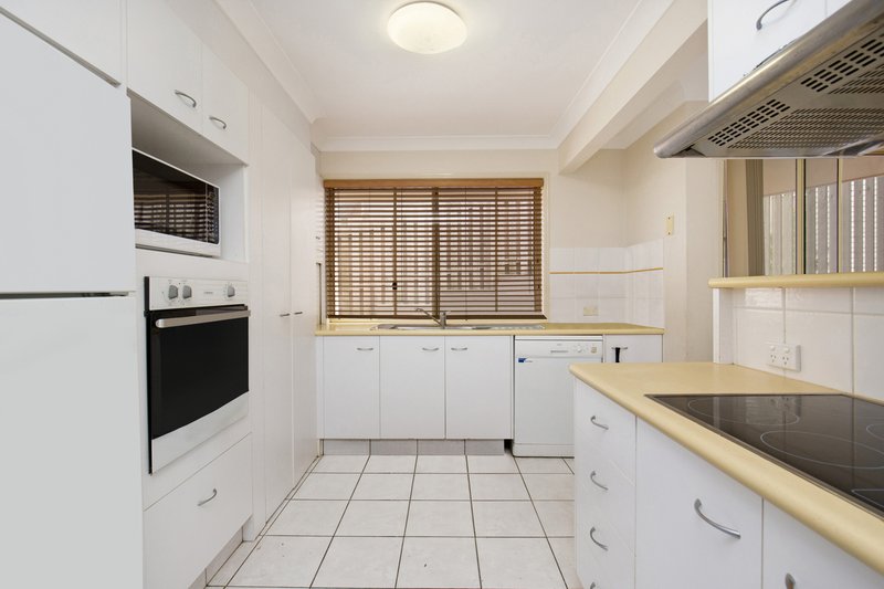 Photo - 2/87 Kingscliff Street, Kingscliff NSW 2487 - Image 3