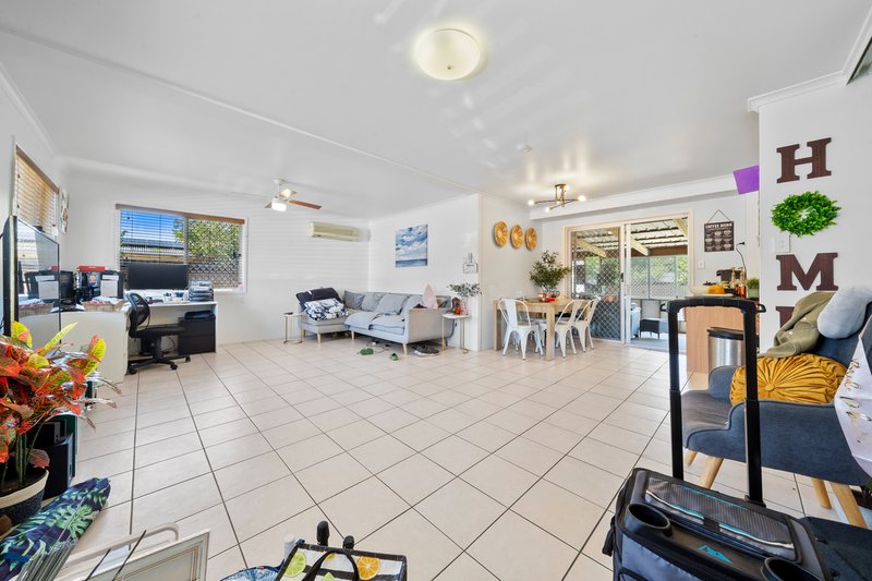 Photo - 287 Logan Street, Eagleby QLD 4207 - Image 3