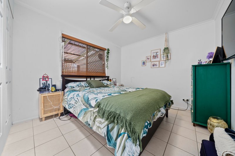 Photo - 287 Logan Street, Eagleby QLD 4207 - Image 5