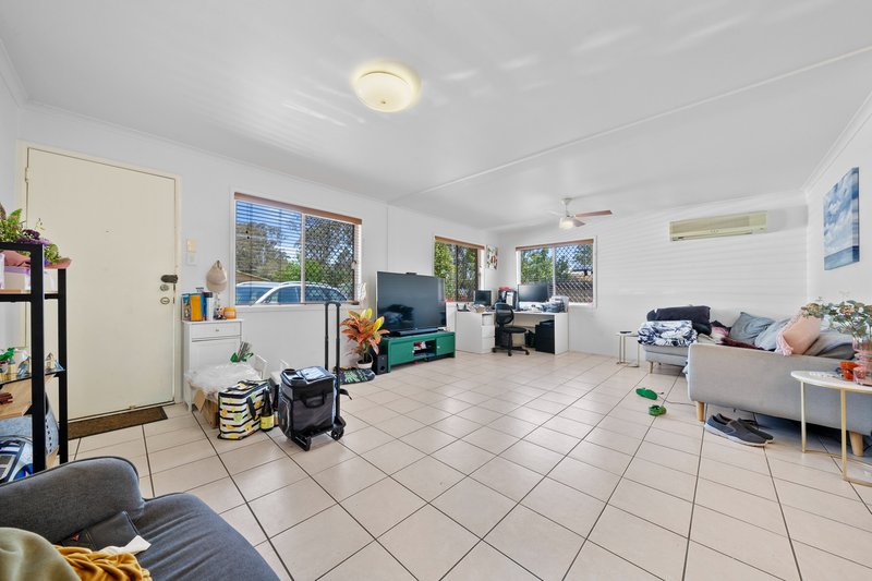 Photo - 287 Logan Street, Eagleby QLD 4207 - Image 7