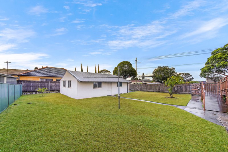 Photo - 287 Roberts Road, Greenacre NSW 2190 - Image 7