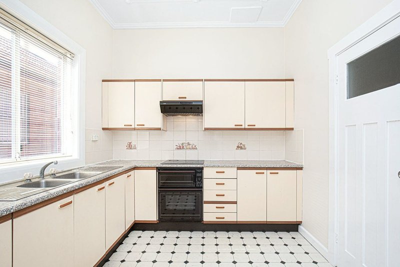 Photo - 2/87 Rosemont Street, Punchbowl NSW 2196 - Image 5