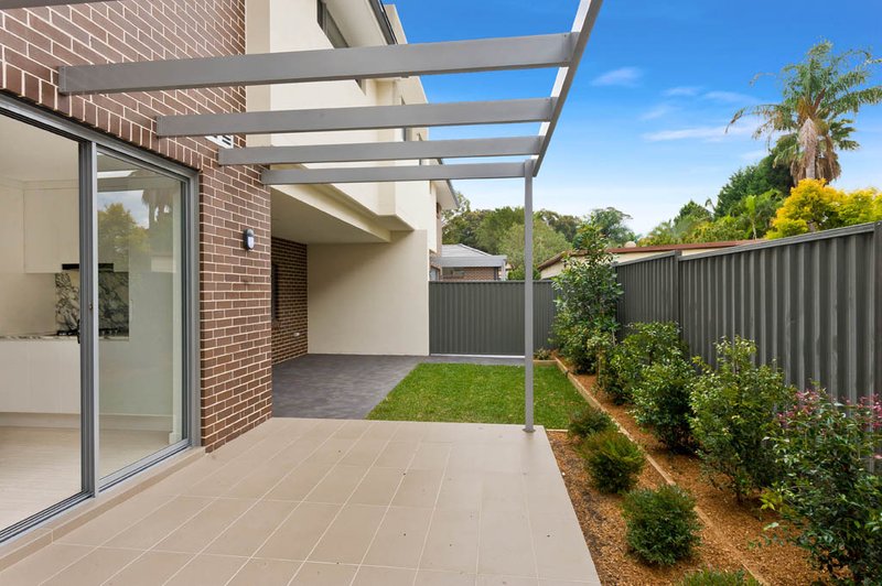 2/874 Forest Road, Peakhurst NSW 2210