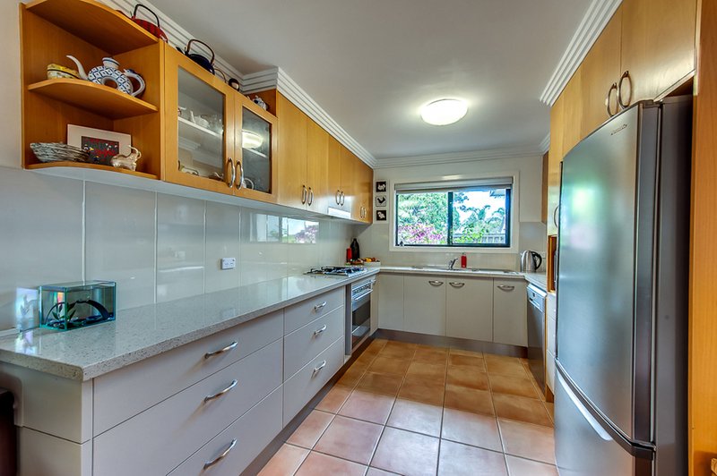 Photo - 2/88 Brookfield Road, Kedron QLD 4031 - Image 2