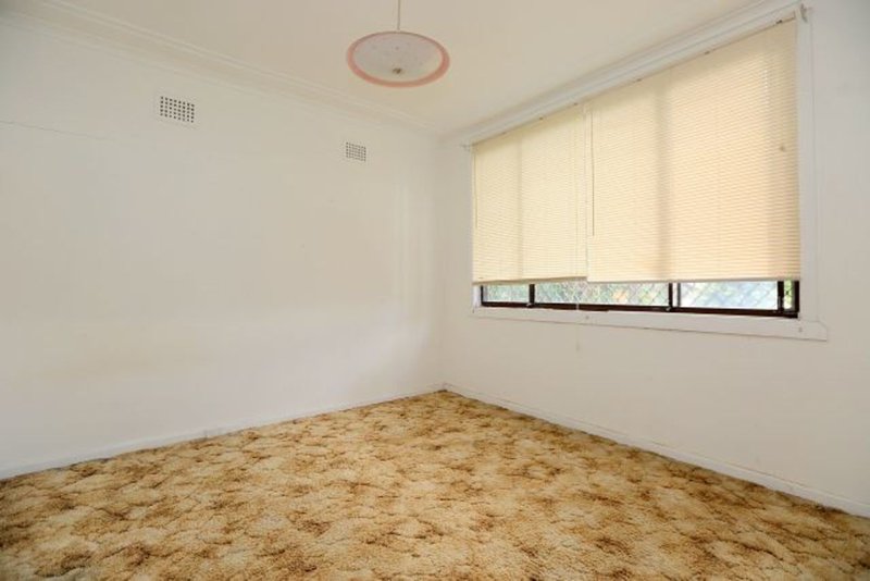 Photo - 288 Edgar Street, Condell Park NSW 2200 - Image 5