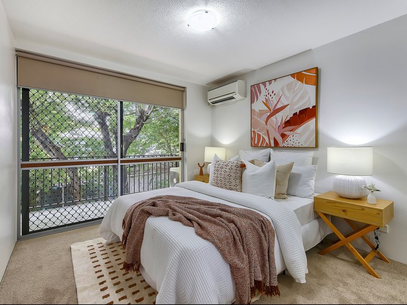 Photo - 2/88 Haig Street, Gordon Park QLD 4031 - Image 7