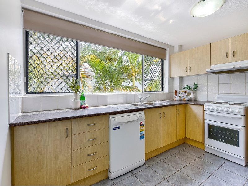 Photo - 2/88 Haig Street, Gordon Park QLD 4031 - Image 11