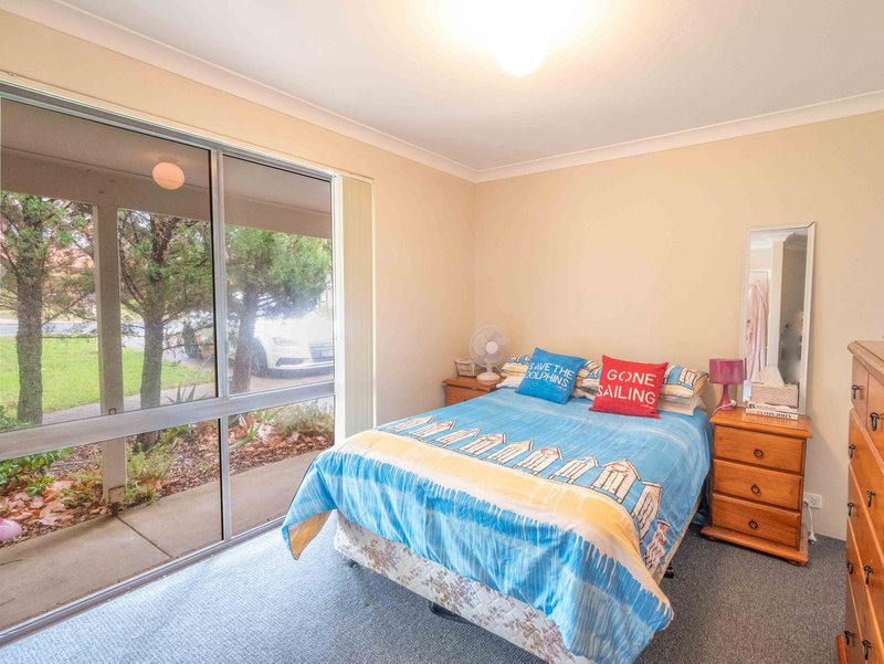 Photo - 2/88 Oaklands Avenue, Halls Head WA 6210 - Image 2