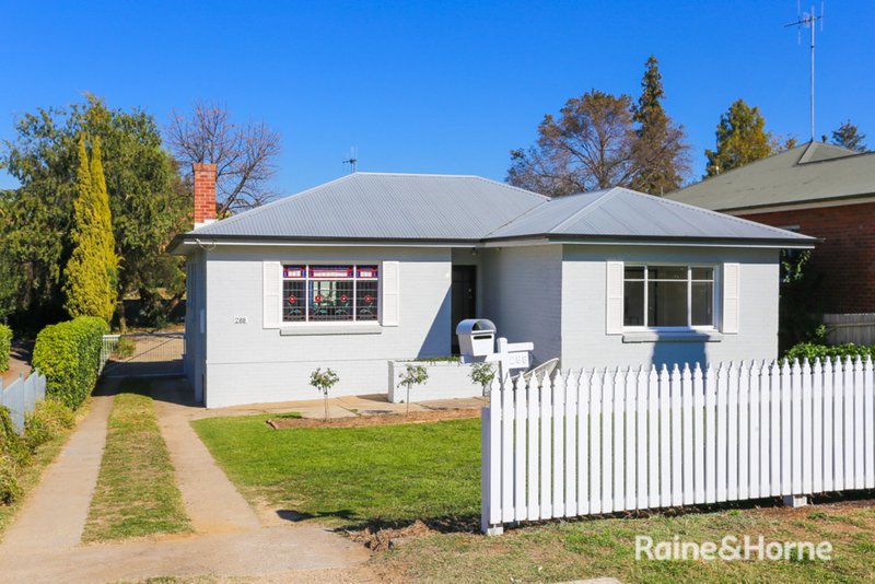 288 Piper Street, Bathurst NSW 2795