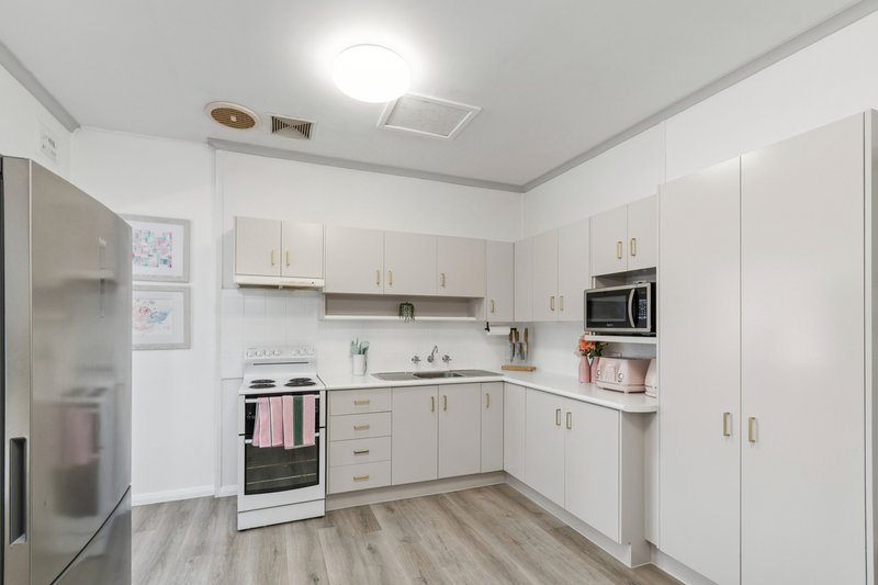 Photo - 288 Princes Highway, Dapto NSW 2530 - Image 4