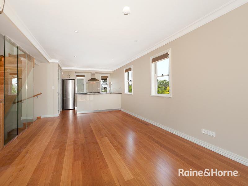 Photo - 2/88 Ryans Road, St Lucia QLD 4067 - Image 2