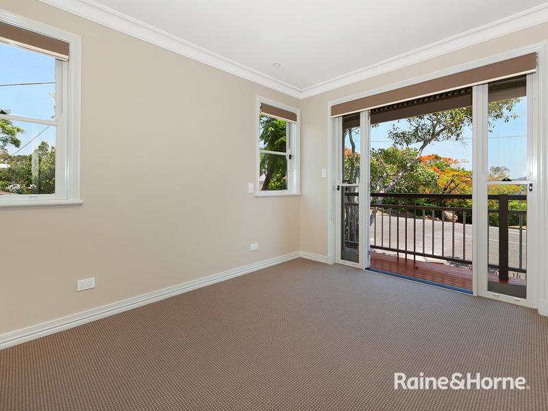 Photo - 2/88 Ryans Road, St Lucia QLD 4067 - Image 4