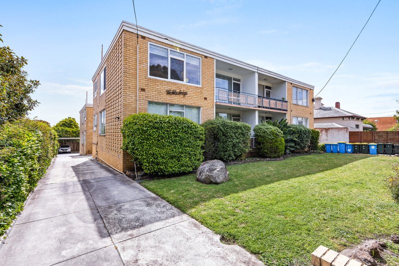 2/88 Warrigal Road, Surrey Hills VIC 3127