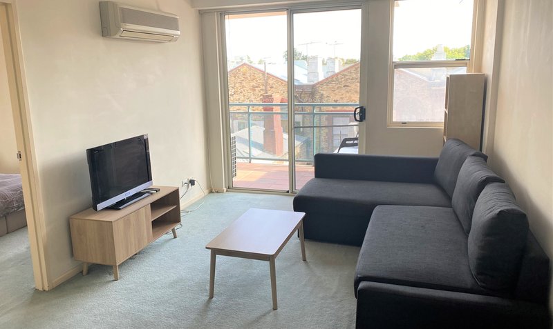 Photo - 28/9 East Terrace (Botanic Apartments) Street, Adelaide SA 5000 - Image 2