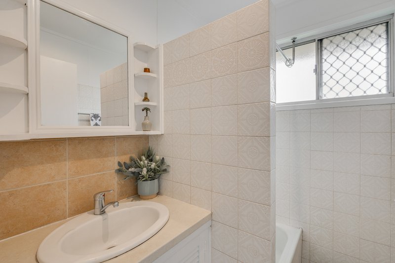 Photo - 2/89 Herries Street, East Toowoomba QLD 4350 - Image 8