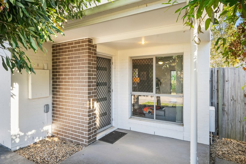 Photo - 2/89 Northquarter Drive, Murrumba Downs QLD 4503 - Image 2