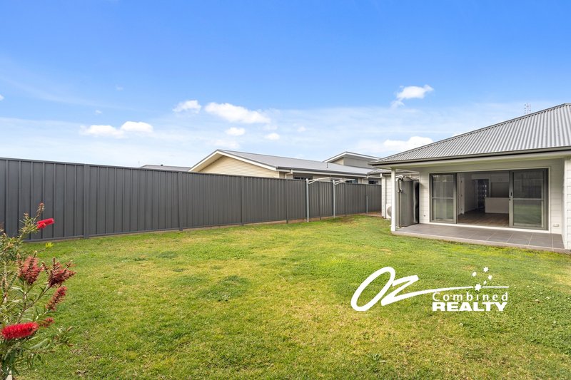 Photo - 28A Bexhill Avenue, Sussex Inlet NSW 2540 - Image 4